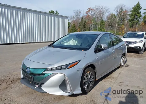 2017 Toyota Prius Prime Plus z USA, uszkodzony, nr VIN JTDKARFP4H3059819